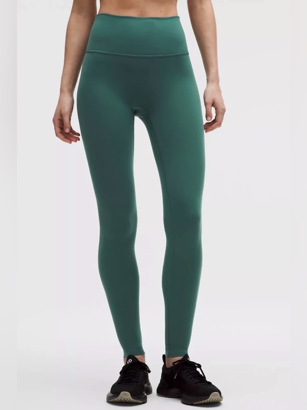 NWT Lululemon Wunder Train No Line
HR Tight 28"